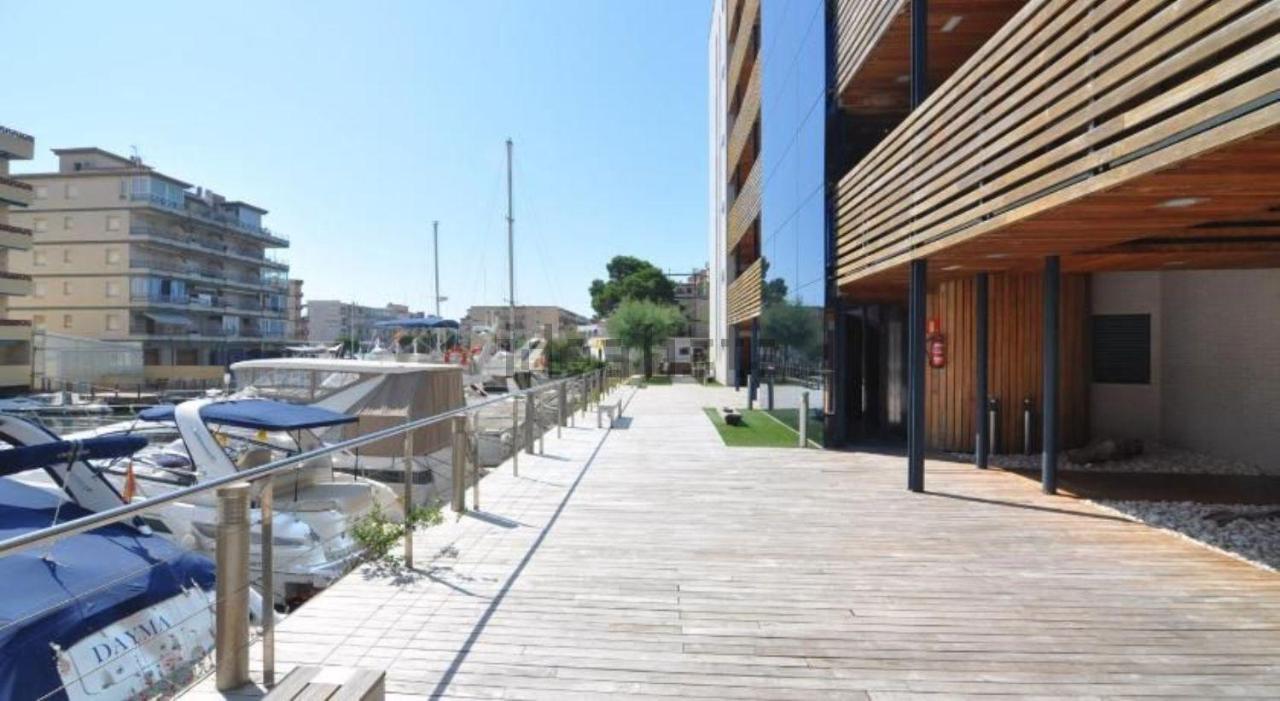 Moderno Y Confortable Apartamento Port Trebol Roses Exterior foto
